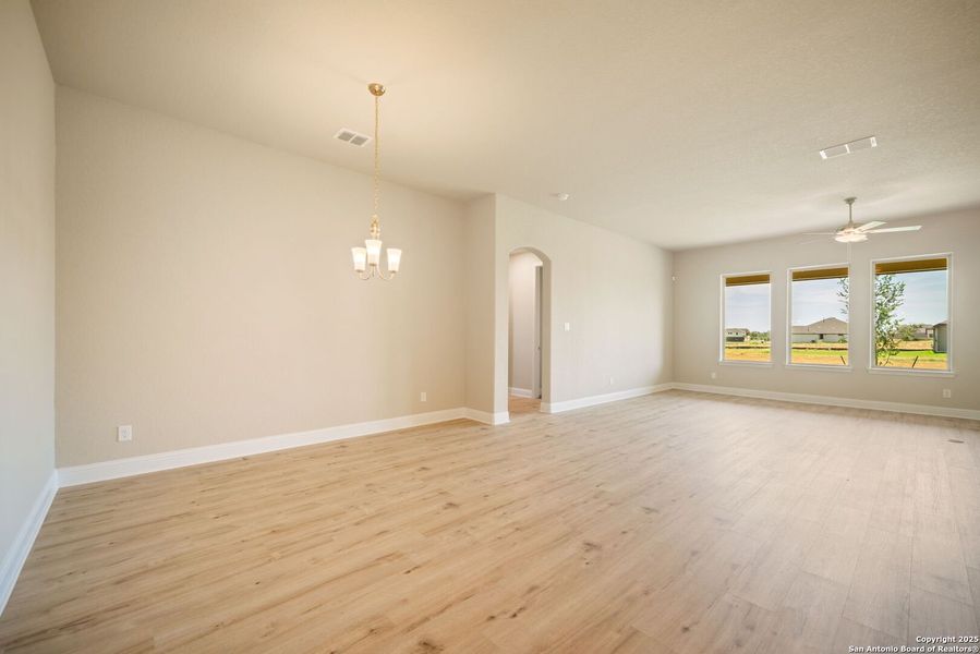 Spacious, unfurnished interior of a new home in Annabelle Ranch, San Antonio (Image 24). Spacious, unfurnished interior of a new home in Annabelle Ranch, San Antonio (Image 24).
