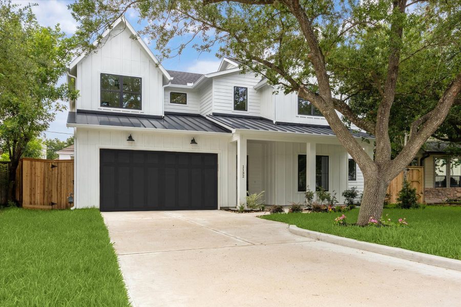 Front exterior of a new home in , Houston, TX, highlighting curb appeal (Image 12).