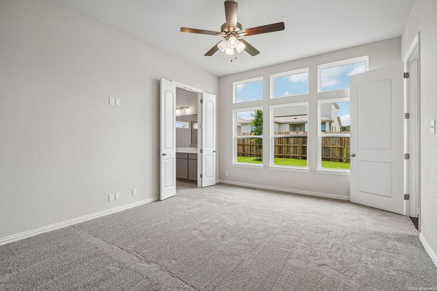 Spacious, unfurnished interior of a new home in Veranda, San Antonio (Image 25). Spacious, unfurnished interior of a new home in Veranda, San Antonio (Image 25).