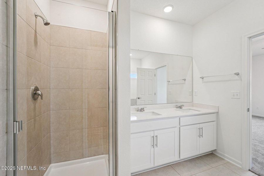 Furnished interior view inside a new home in Panther Creek, Jacksonville (Image 10).