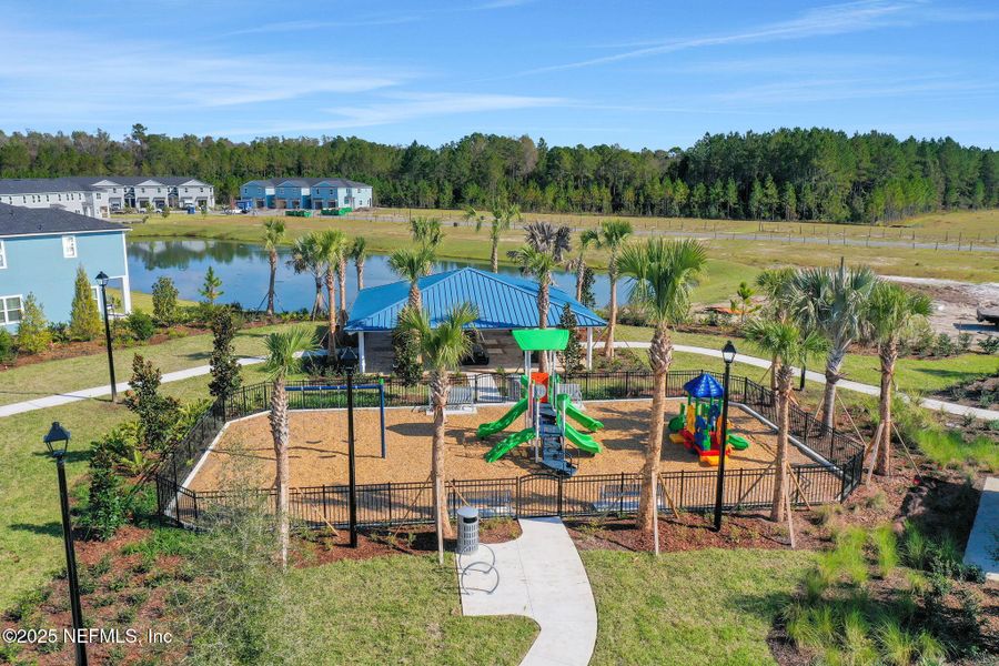 Community amenities in , Middleburg (Image 41).