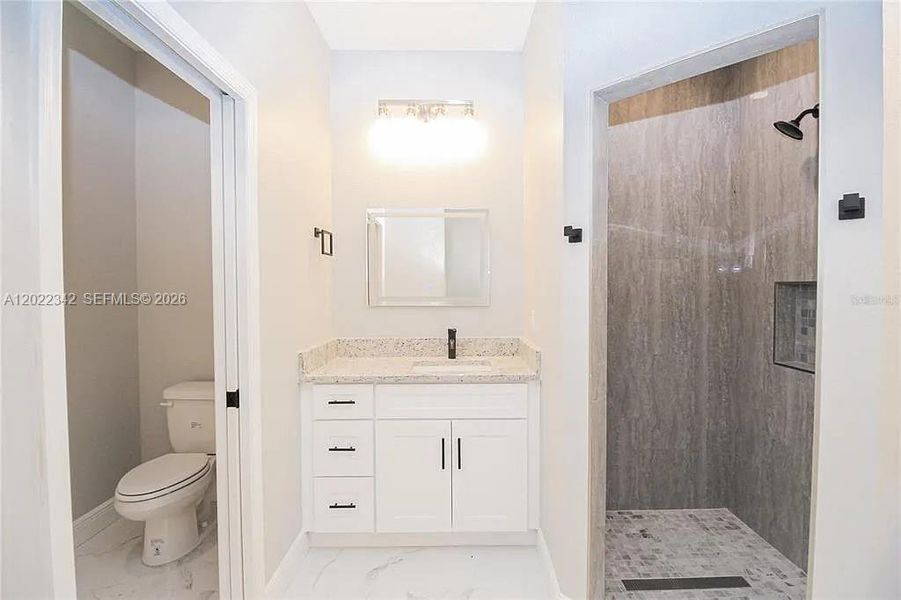 Furnished interior view inside a new home in , Sebring (Image 12).