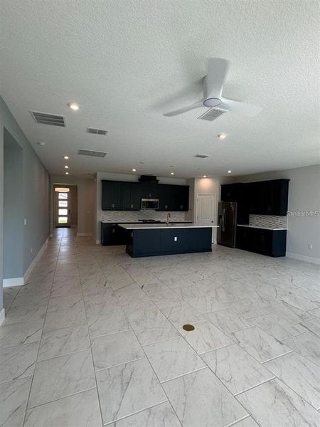 Spacious, unfurnished interior of a new home in Soleil, Kissimmee (Image 31). Spacious, unfurnished interior of a new home in Soleil, Kissimmee (Image 31).