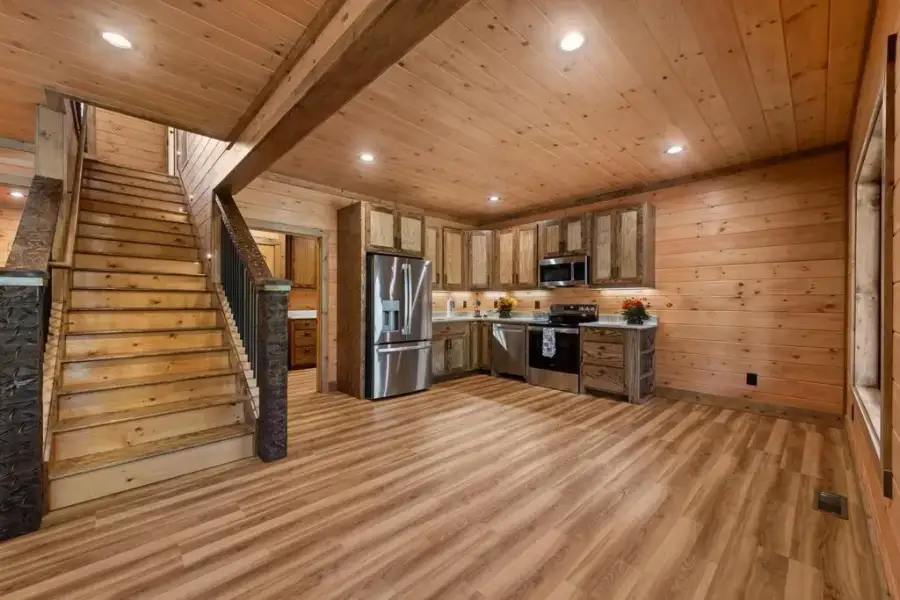 Image 71 of a home in .