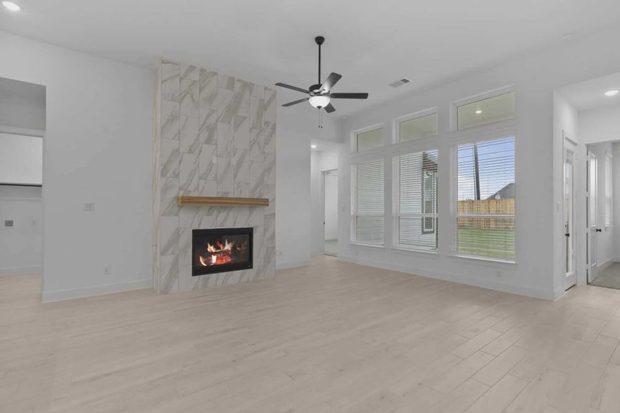 Representative unfurnished interior of a home built from the Summerton by Chesmar Homes in Prominence 50's, San Antonio (Image 8).