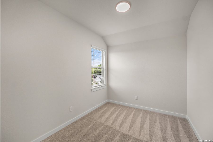 Spacious, unfurnished interior of a new home in Trilogy Grove, San Antonio (Image 11).