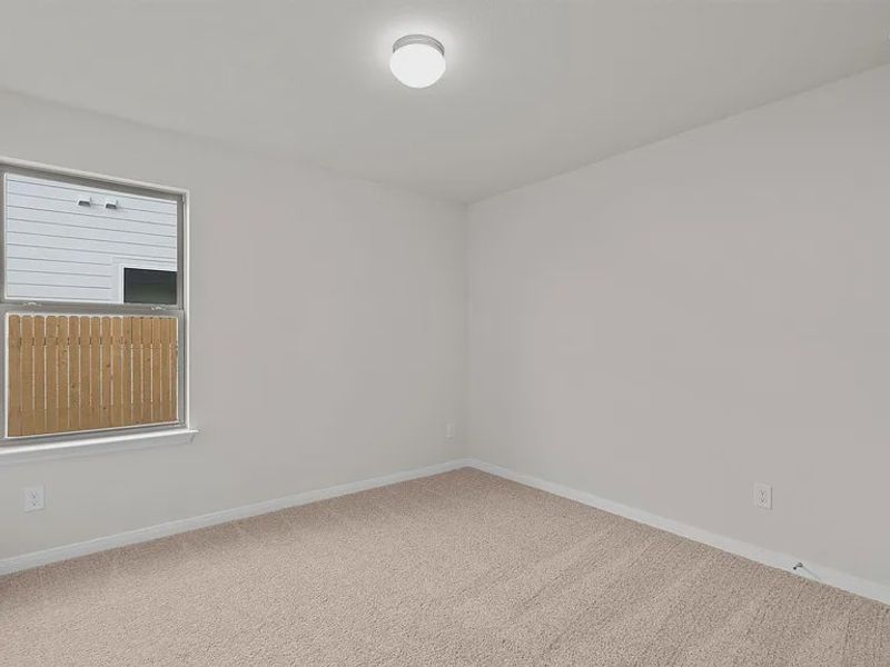 Representative unfurnished interior of a home built from the Lexington 2012 S by Saratoga Homes in Butler Farms, Liberty Hill (Image 27).