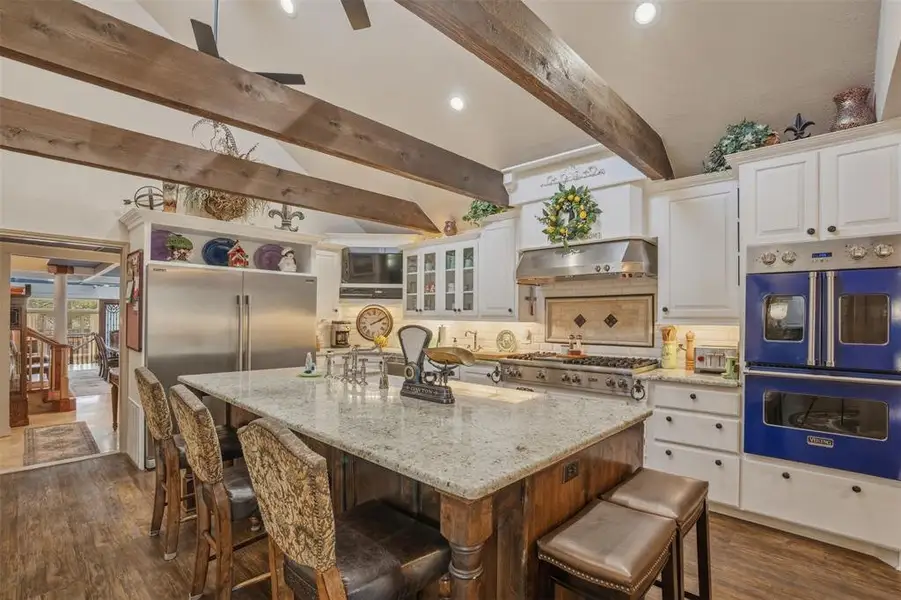 Furnished interior view inside a new home in , Weatherford (Image 9).