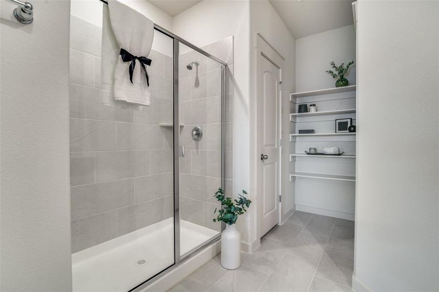Furnished interior view inside a new home in Walden Pond, Forney (Image 6). Furnished interior view inside a new home in Walden Pond, Forney (Image 6).