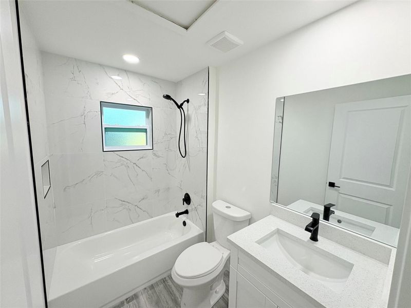 Furnished interior view inside a new home in , Okeechobee (Image 9).