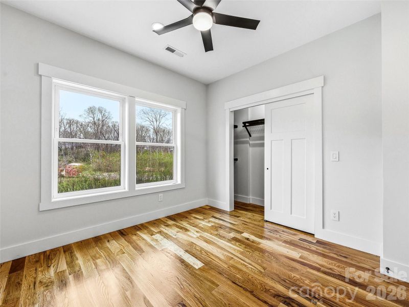 Spacious, unfurnished interior of a new home in , Asheville (Image 25).