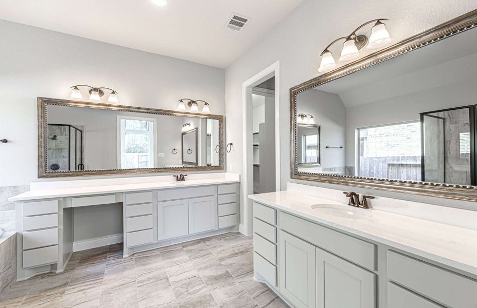 Representative furnished interior of a home built from the 3358 by Ravenna Homes in Artavia 70′, Conroe (Image 15).
