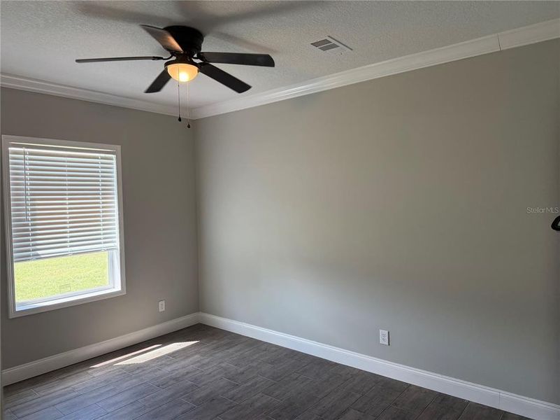Spacious, unfurnished interior of a new home in , Live Oak (Image 23).