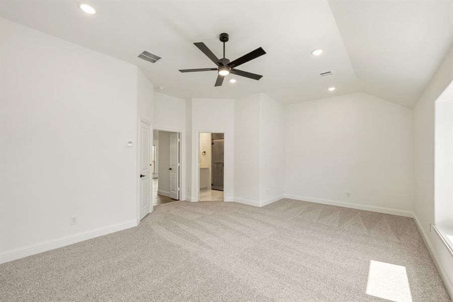 Spacious, unfurnished interior of a new home in Willow Wood Classic 50, McKinney (Image 22). Spacious, unfurnished interior of a new home in Willow Wood Classic 50, McKinney (Image 22).