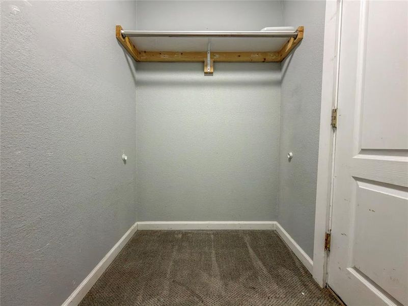 Spacious, unfurnished interior of a new home in , Mineral Wells (Image 18).