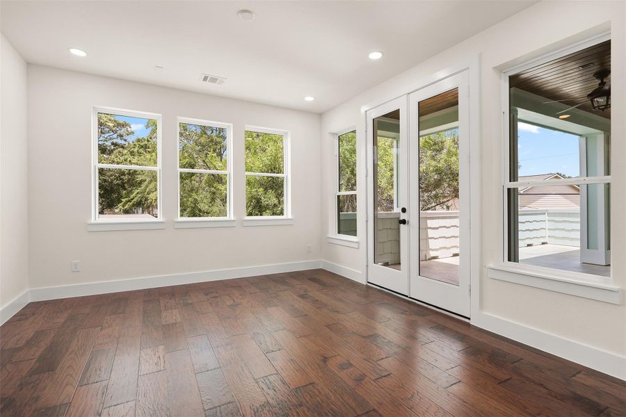 Spacious, unfurnished interior of a new home in , El Lago (Image 19). Spacious, unfurnished interior of a new home in , El Lago (Image 19).