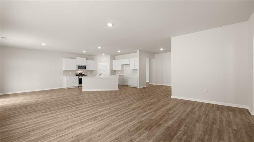 Spacious, unfurnished interior of a new home in Brooks Station, Dacula (Image 21).