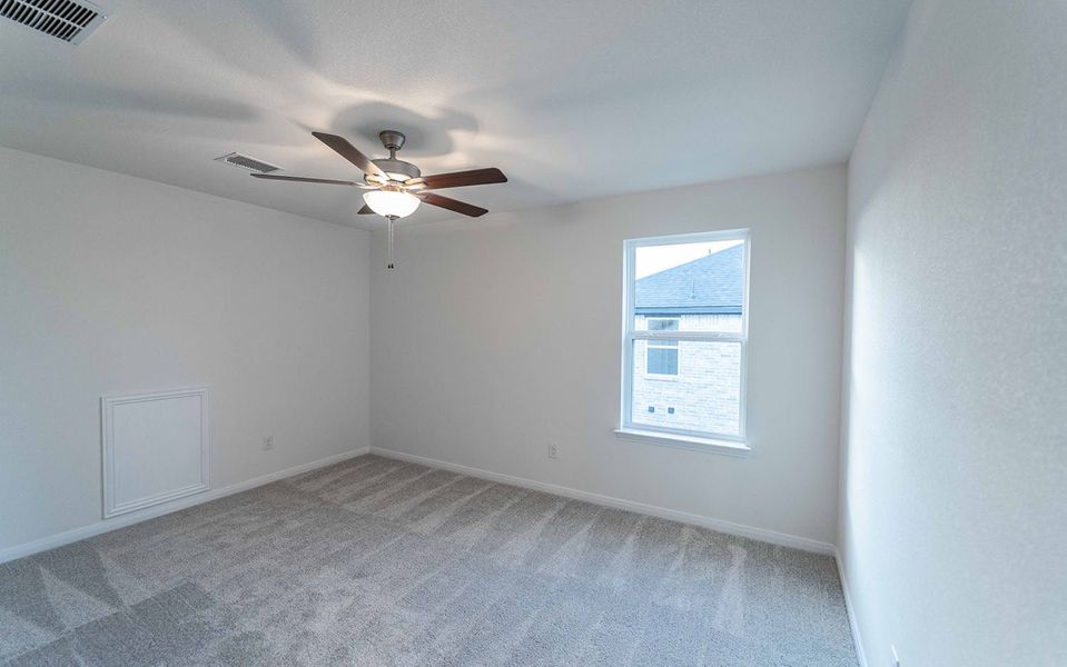 Spacious, unfurnished interior of a new home in Pebblebrook, Sherman (Image 41).