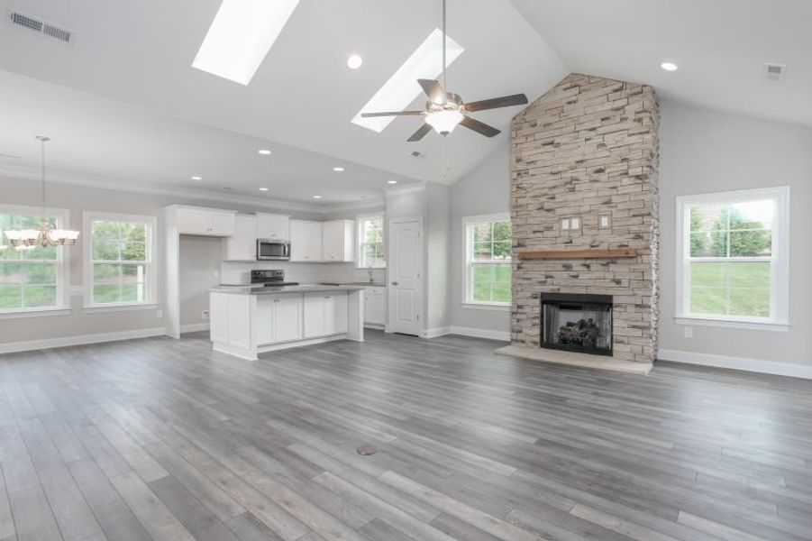 Spacious, unfurnished interior of a new home in Northborough, Colfax (Image 22).