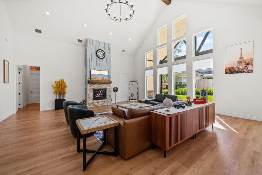 Extra space between the kitchen and living area.
