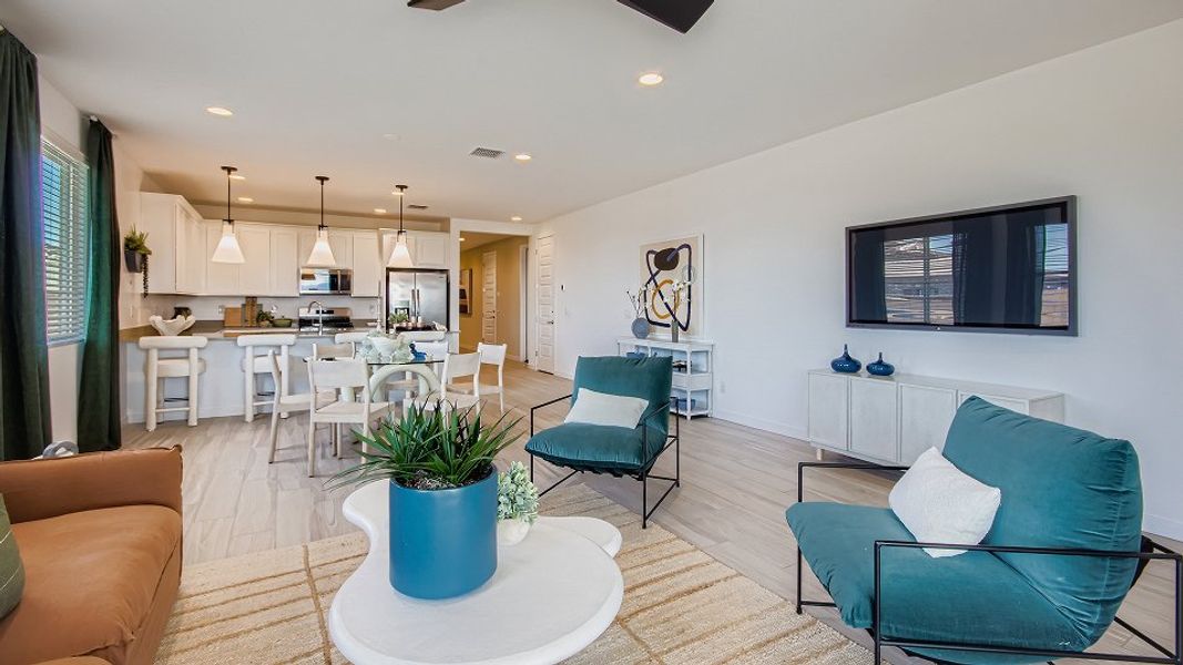 4083 Revoluton Great 2of3 F1 Base2 4083 Revoluton Great 2of3 F1 Base2