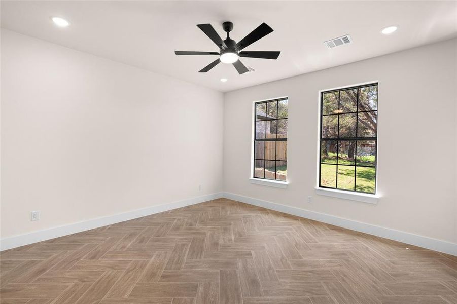 Spacious, unfurnished interior of a new home in , Granbury (Image 21). Spacious, unfurnished interior of a new home in , Granbury (Image 21).