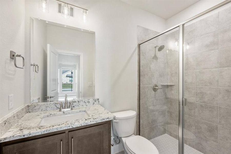 Furnished interior view inside a new home in Liberty, Melissa (Image 20).