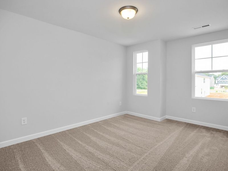 Spacious, unfurnished interior of a new home in Lake Park Villas, Wylie (Image 21).