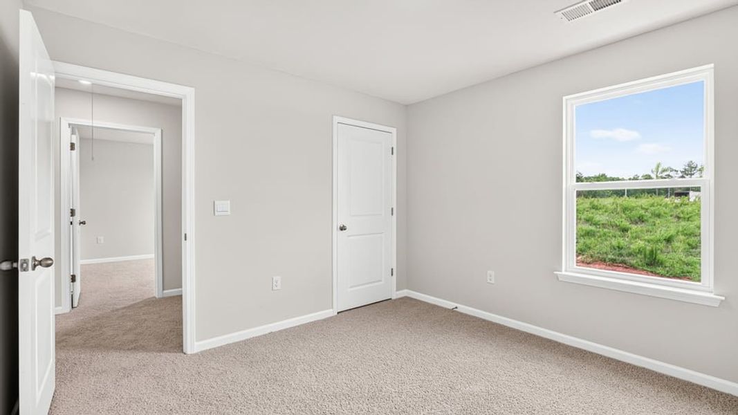 Spacious, unfurnished interior of a new home in Tyger Pines, Moore (Image 30).