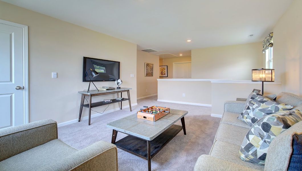 Furnished interior view inside a new home in Valleywood Farms, Waynesville (Image 40).