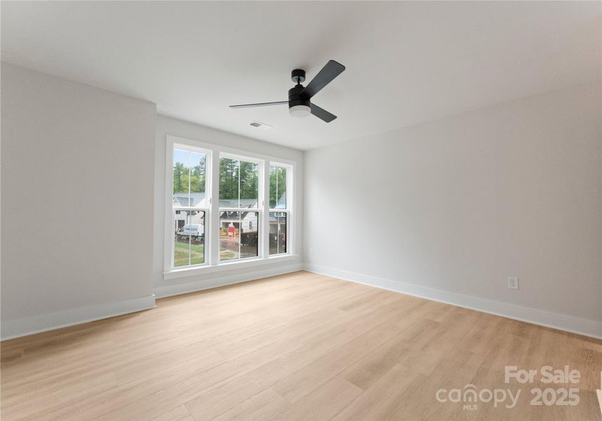 Spacious, unfurnished interior of a new home in Matthews Ridge Reserve, Matthews (Image 19).