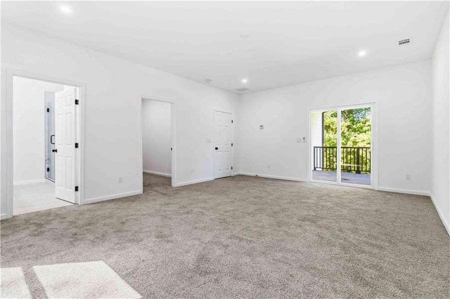Spacious, unfurnished interior of a new home in , Covington (Image 24). Spacious, unfurnished interior of a new home in , Covington (Image 24).