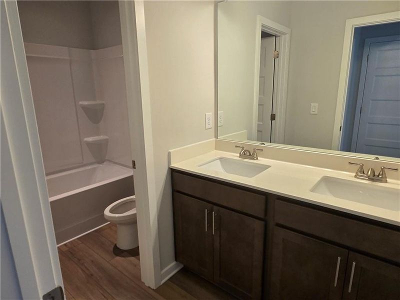 Furnished interior view inside a new home in Pinecrest Ridge, Dacula (Image 8).