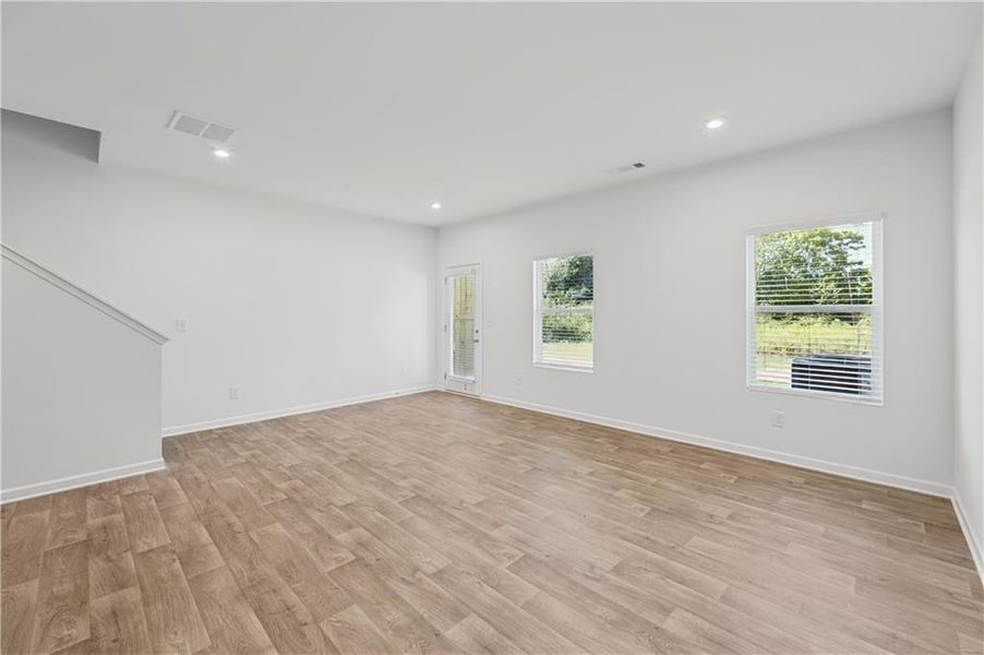 Spacious, unfurnished interior of a new home in Village Green, Adairsville (Image 11).