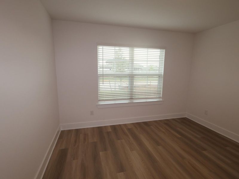 Spacious, unfurnished interior of a new home in Summerview, Fulshear (Image 20).