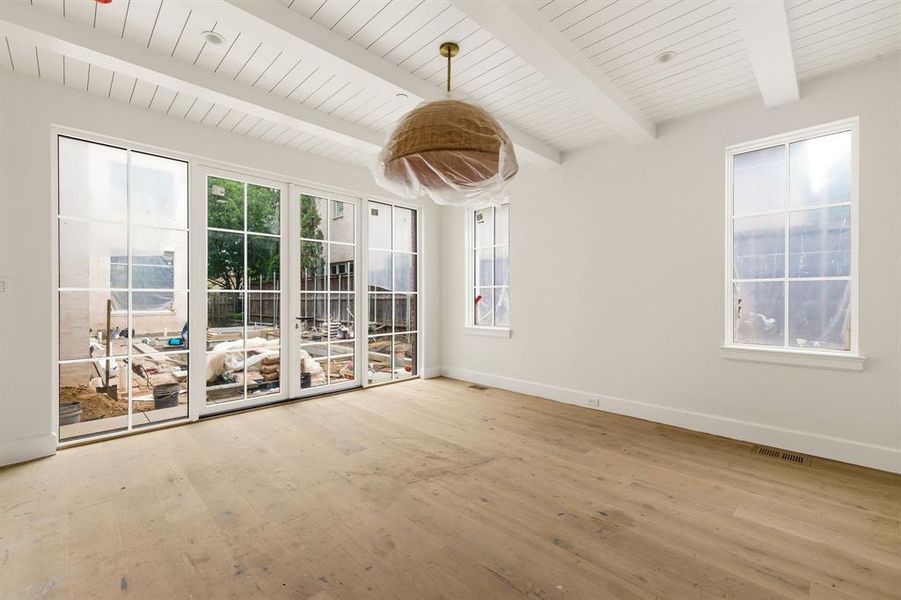 Spacious, unfurnished interior of a new home in , University Park (Image 21).