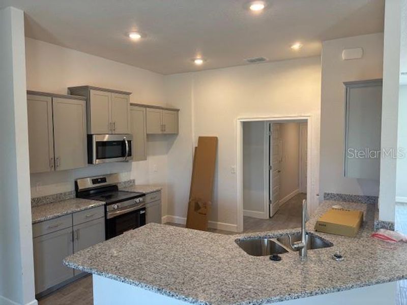 Furnished interior view inside a new home in Juliette Falls, Dunnellon (Image 4).