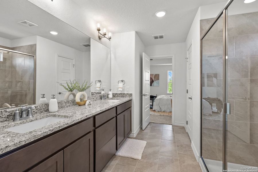 Furnished interior view inside a new home in Ladera, San Antonio (Image 27).