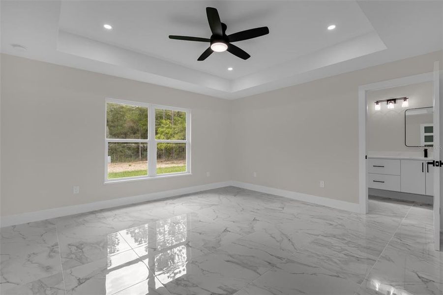 Spacious, unfurnished interior of a new home in , Dunnellon (Image 32).