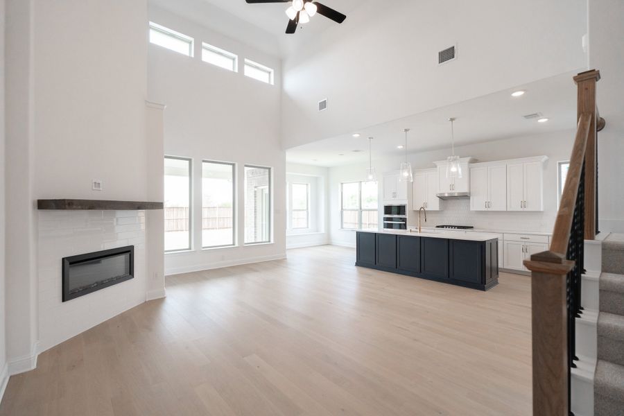 Spacious, unfurnished interior of a new home in Enclave at Legacy Hills, Celina (Image 21).