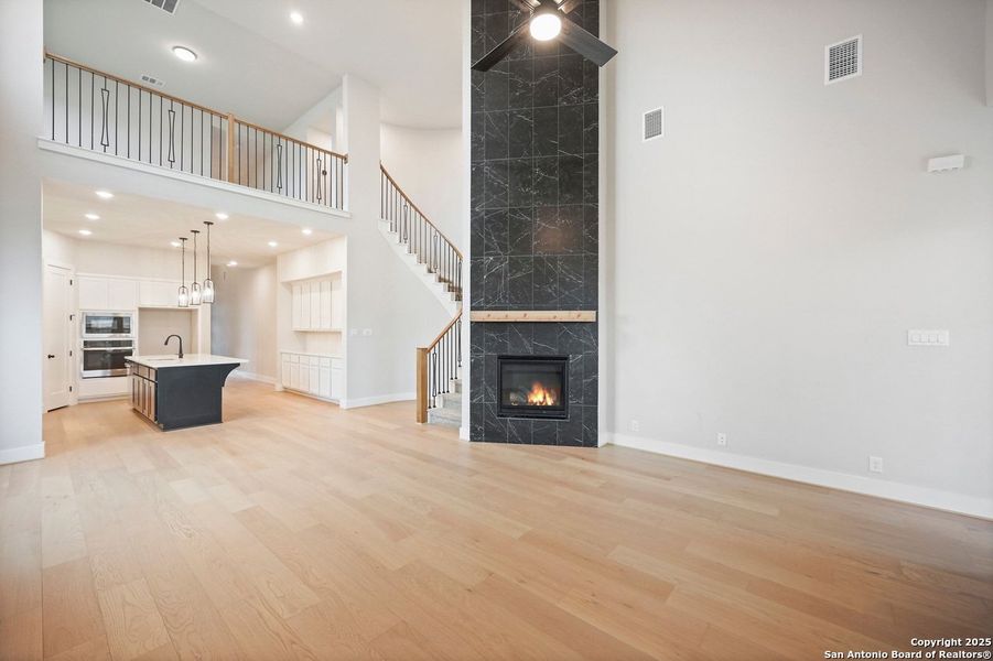 Spacious, unfurnished interior of a new home in Homestead, Schertz (Image 17).