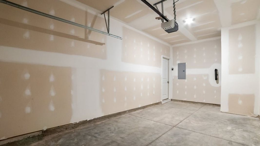 Spacious, unfurnished interior of a new home in The Townes at Ridgewood Farms, Winterville (Image 35).