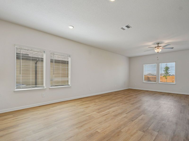 Spacious, unfurnished interior of a new home in Prairie Winds - Reserve Collection, Hutto (Image 7). Spacious, unfurnished interior of a new home in Prairie Winds - Reserve Collection, Hutto (Image 7).