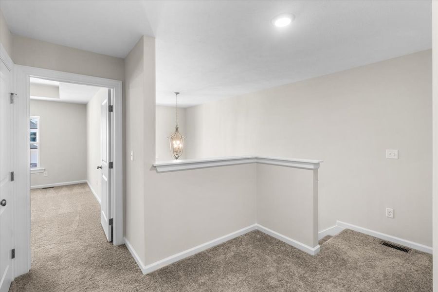 Spacious, unfurnished interior of a new home in Windsor, North Augusta (Image 16).
