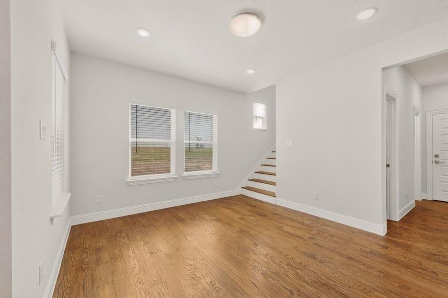 Spacious, unfurnished interior of a new home in , Sulphur Springs (Image 22).