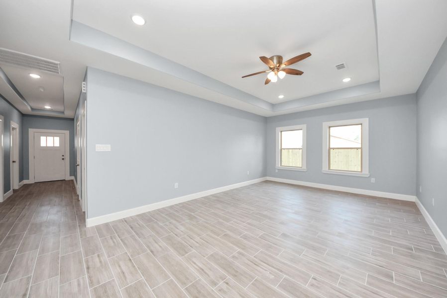 Spacious, unfurnished interior of a new home in , Houston (Image 22).