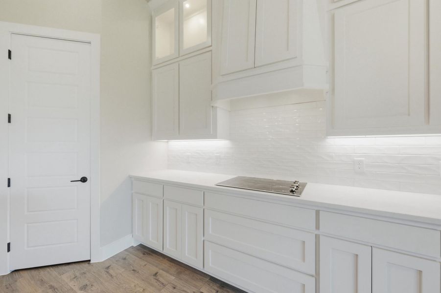 Furnished interior view inside a new home in Coyote Crossing, Godley (Image 10).