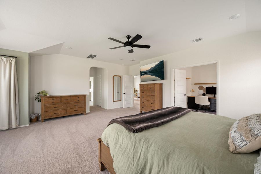 Furnished interior view inside a new home in , Round Rock (Image 30).