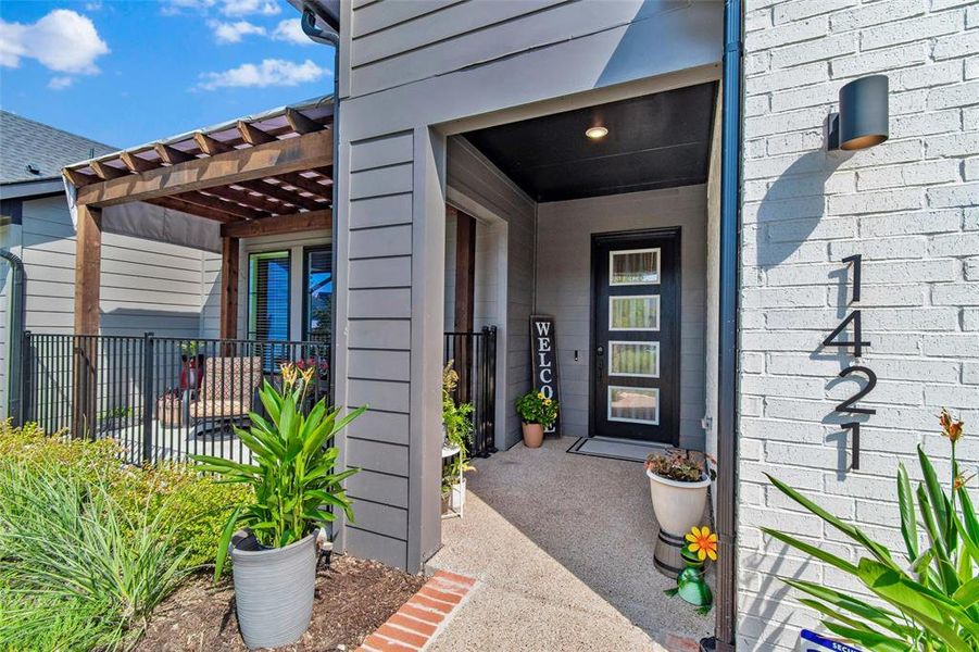 Front exterior of a new home in , Arlington, TX, highlighting curb appeal (Image 19).