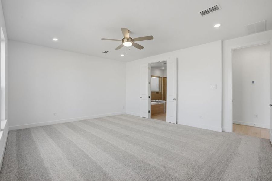 Spacious, unfurnished interior of a new home in Avalon at Cypress, Cypress (Image 16).